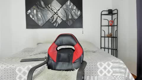 Snapshot of krissyyts chatting on January 2025 06:02:01 PM Andrea online show from January 2025 06:02:01 PM