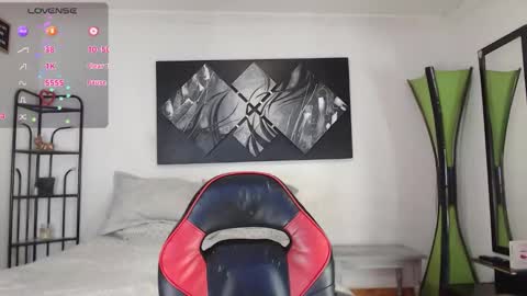 Snapshot of krissyyts chatting on September 2025 08:09:02 PM Andrea online show from September 2025 08:09:02 PM