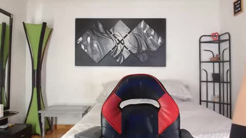 Snapshot of krissyyts chatting on September 2025 06:31:02 PM Andrea online show from September 2025 06:31:02 PM