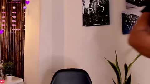 Aria online show from October 2025 12:12:02 PM