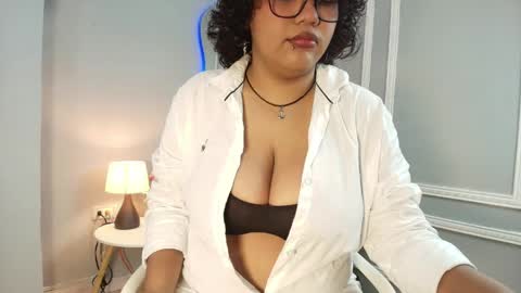 Snapshot of kristal_donne chatting on June 2026 12:06:02 PM KRISTYN online show from June 2026 12:06:02 PM