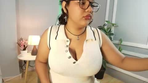 Snapshot of kristal_donne chatting on June 2026 12:08:01 PM KRISTYN online show from June 2026 12:08:01 PM