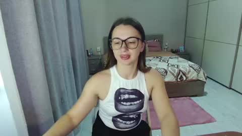Snapshot of kristall_xxx chatting on June 2026 06:38:02 AM twitter Annemarye 23 online show from June 2026 06:38:02 AM