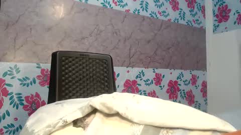 kristal online show from September 2025 06:18:02 PM