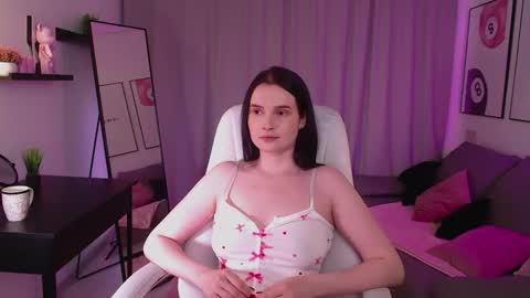 Sophia online show from March 2026 01:06:02 AM
