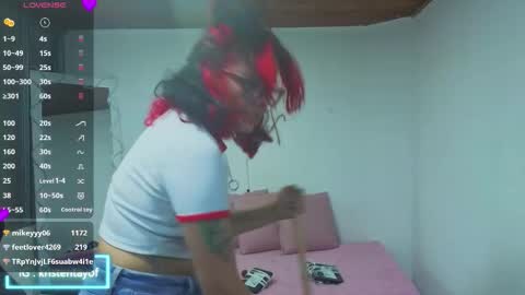 Snapshot of kristen_tay chatting on October 2025 03:51:02 PM kristen_tay online show from October 2025 03:51:02 PM