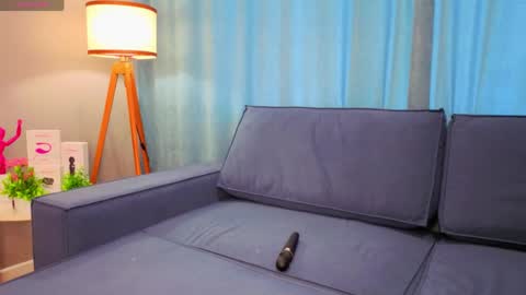 Kristen online show from April 2026 01:24:01 PM