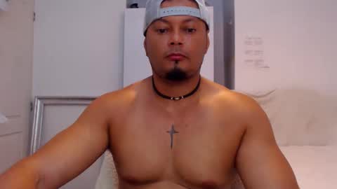 Kristian Mendoza online show from October 2025 09:59:01 PM