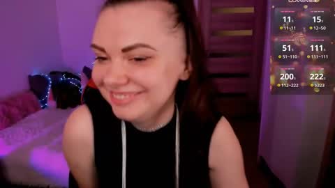 Snapshot of kristina_logan chatting on December 2024 03:04:02 PM Kristina online show from December 2024 03:04:02 PM