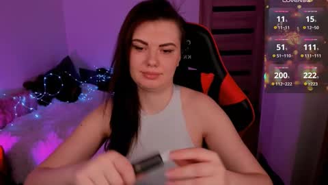 Snapshot of kristina_logan chatting on January 2025 03:01:02 PM Kristina online show from January 2025 03:01:02 PM