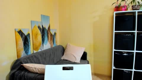 Christina online show from November 2025 04:39:01 PM