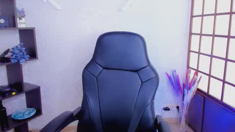 Kristi online show from February 2025 08:40:02 AM