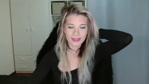 KristineAmore online show from November 2025 07:19:02 AM