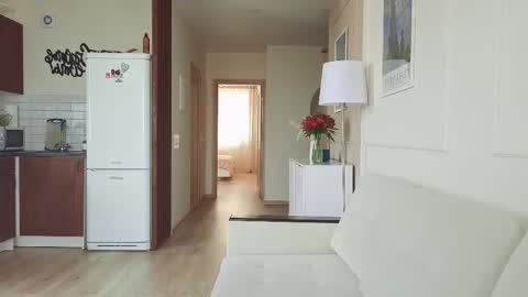 Kristi online show from October 2025 05:07:02 AM