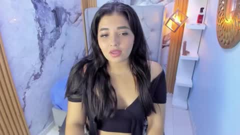 Snapshot of kristinnvega chatting on October 2025 01:01:01 PM K R I S online show from October 2025 01:01:01 PM