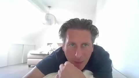 kristof8504 online show from September 2025 09:58:02 AM
