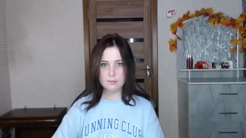 Kristy online show from October 2025 09:01:01 PM