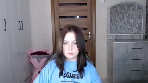 Kristy online show from November 2025 08:53:01 PM