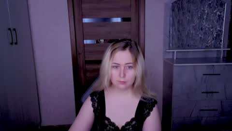 Kristy online show from June 2026 11:54:01 PM