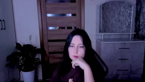 Kristy online show from July 2026 10:14:02 PM