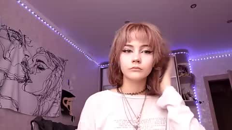 Kelly online show from May 2026 08:20:01 AM