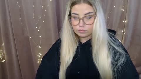 KristyFlowers online show from December 2024 07:48:01 AM