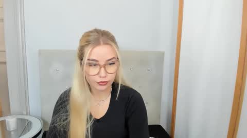 KristyFlowers online show from March 2025 09:51:02 AM