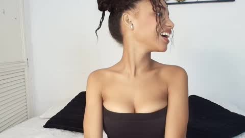 Cristina online show from October 2025 08:31:02 PM