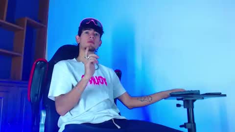 justym online show from December 2024 01:45:01 PM