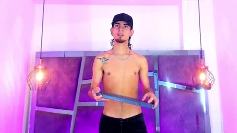 justym online show from March 2025 04:32:01 AM