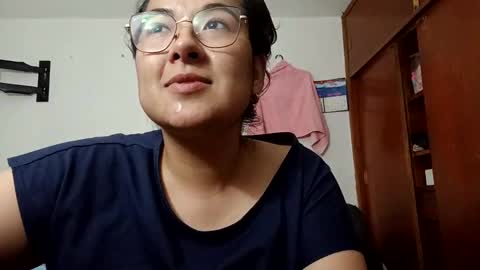 Snapshot of kroline_20 chatting on October 2025 04:20:01 AM Kroline online show from October 2025 04:20:01 AM