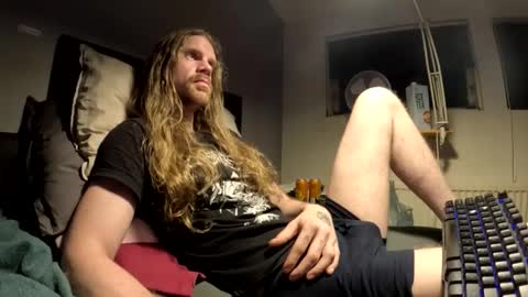 Krullz online show from December 2025 01:46:02 AM