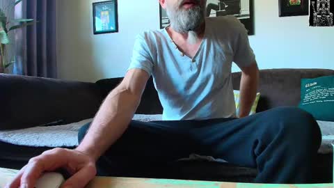 krummersaebel online show from February 2025 11:11:01 AM