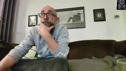 krummersaebel online show from March 2025 10:27:02 PM