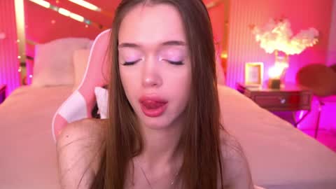 krys_tina online show from April 2026 06:50:02 AM