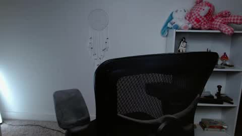 Krystal Syx online show from April 2026 04:46:02 PM