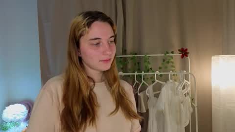 Rina online show from December 2025 06:26:01 PM