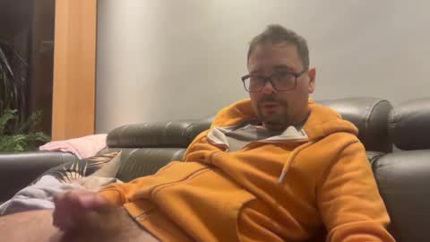 krzysztof1977 online show from June 2026 09:18:02 PM