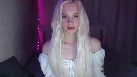 Snapshot of kttyemiow__ chatting on March 2025 02:29:01 AM Emilia online show from March 2025 02:29:01 AM