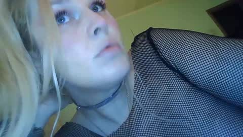 Snapshot of kudesnizza chatting on January 2025 02:00:01 PM Annika MTF ts post -op online show from January 2025 02:00:01 PM