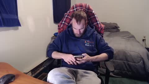 Snapshot of kuggy570 chatting on December 2024 01:05:02 PM Kuggy online show from December 2024 01:05:02 PM