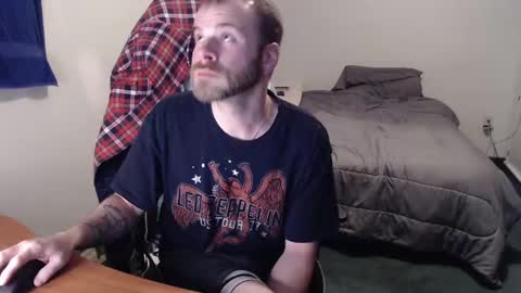 Snapshot of kuggy570 chatting on January 2025 10:50:02 PM Kuggy online show from January 2025 10:50:02 PM