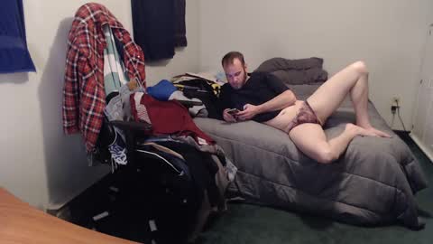 Snapshot of kuggy570 chatting on January 2025 01:30:01 AM Kuggy online show from January 2025 01:30:01 AM