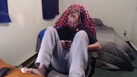 Snapshot of kuggy570 chatting on January 2025 12:17:01 AM Kuggy online show from January 2025 12:17:01 AM