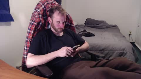 Snapshot of kuggy570 chatting on February 2025 11:37:01 PM Kuggy online show from February 2025 11:37:01 PM