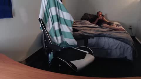 Kuggy online show from October 2025 09:45:02 PM