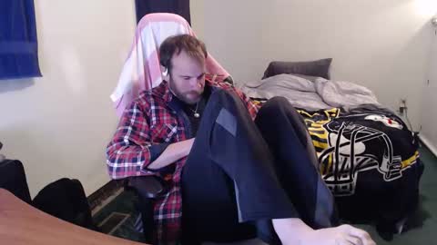 Kuggy online show from November 2025 11:36:02 PM