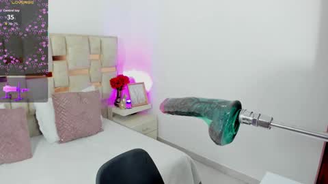 SARA online show from September 2025 12:10:02 PM