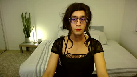 KumaTryant online show from January 2025 11:02:02 AM