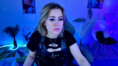 Snapshot of kumiho_7777 chatting on May 2026 08:41:01 AM Eileen online show from May 2026 08:41:01 AM